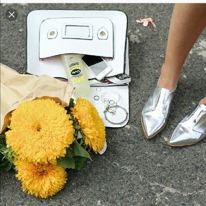 🌪✨Silver Pointy Loafers✨🌪